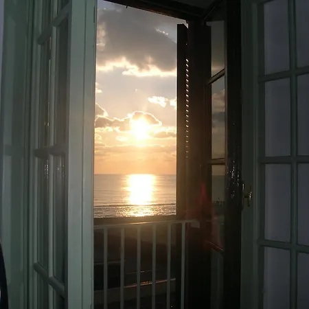 Litus Roma Albergue *